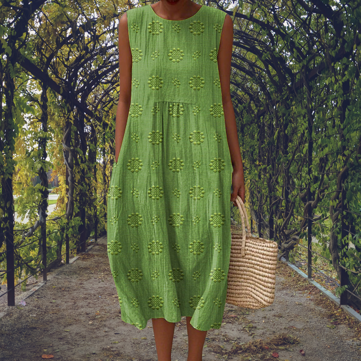 Danielle – Elegant sleeveless dress with pockets