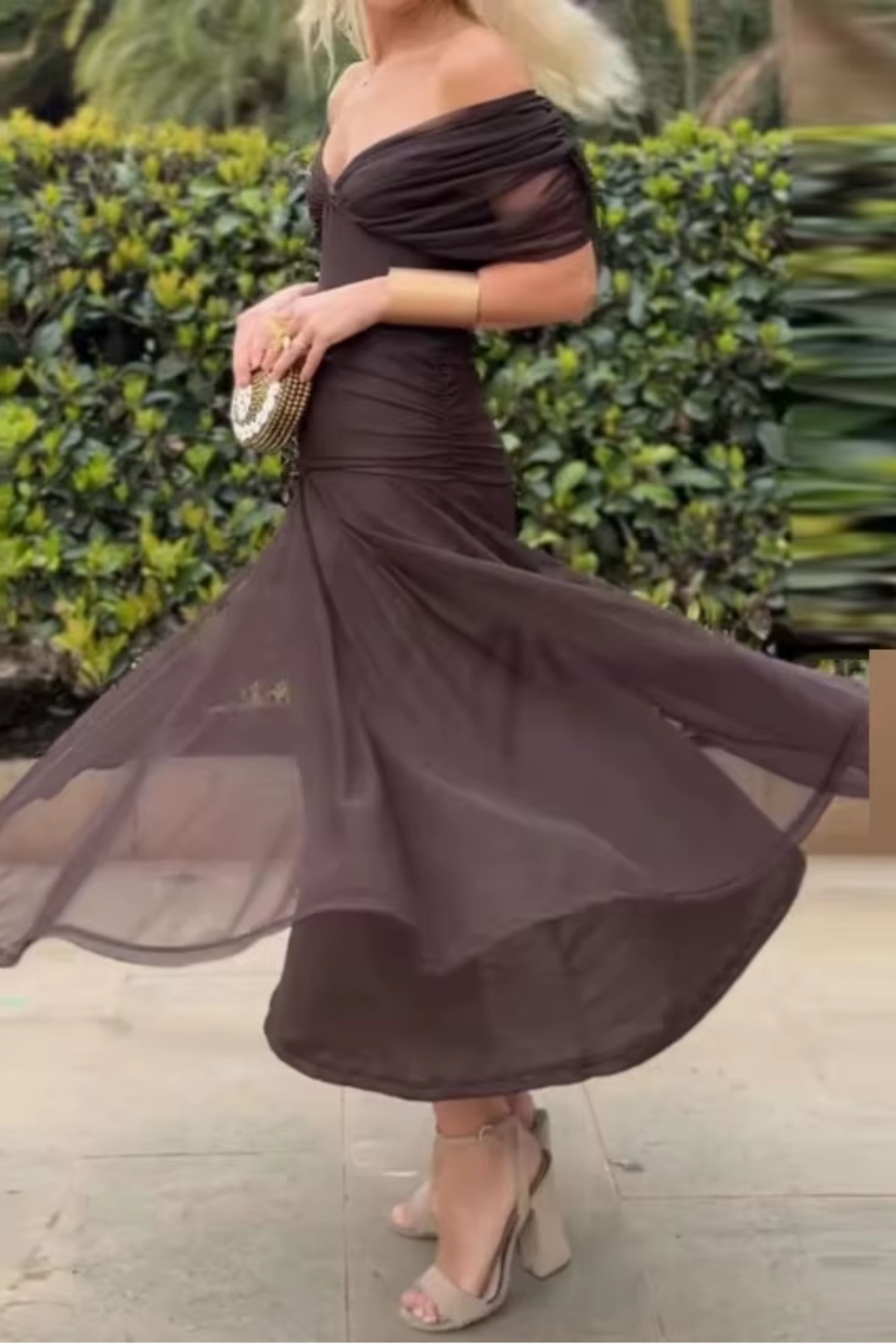 Elegant V-Neck Maxi Dress with Pleated Waist for Women