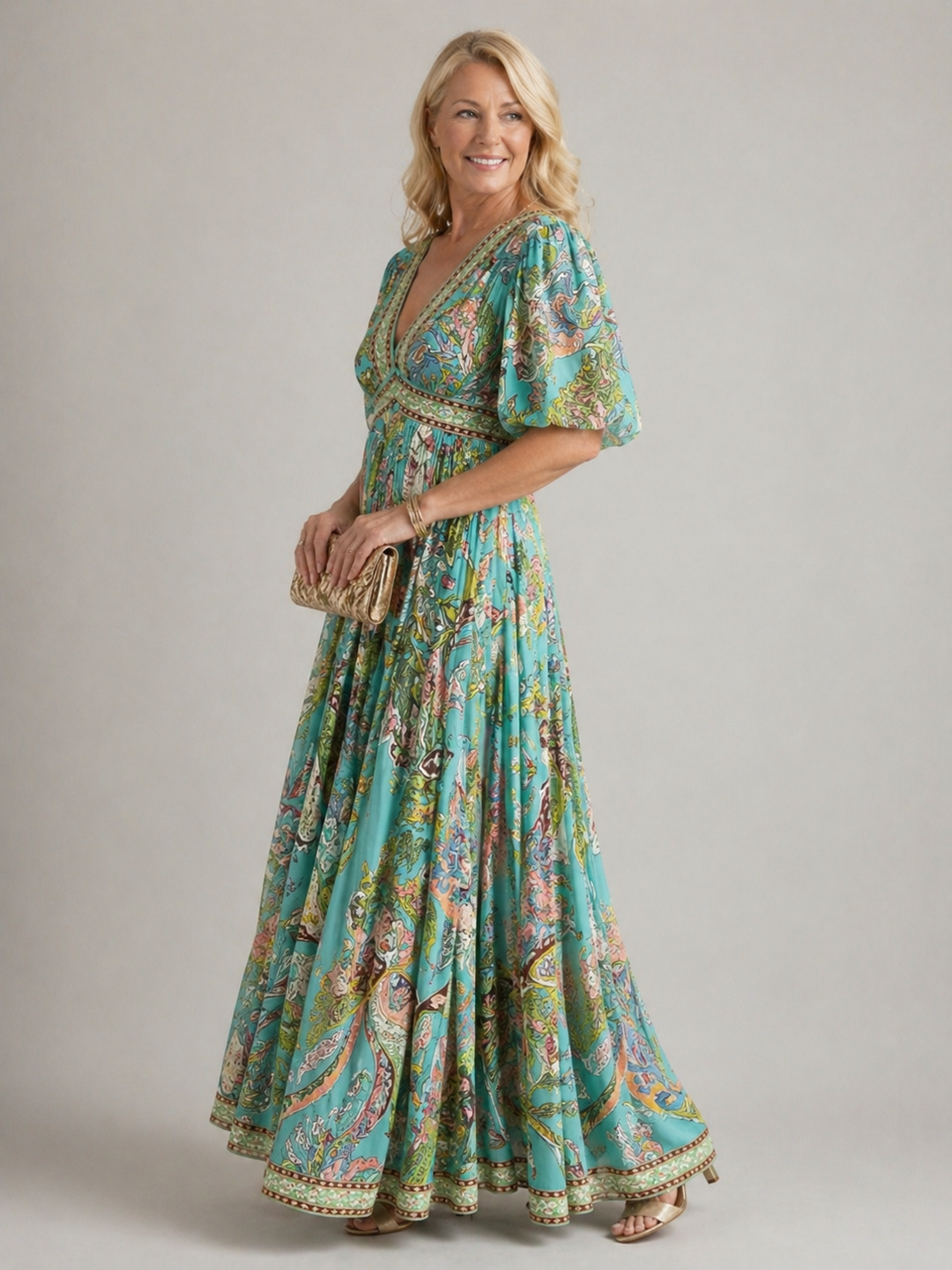 Violet & Grace™ | Airy maxi dress with puff sleeves and V-neck