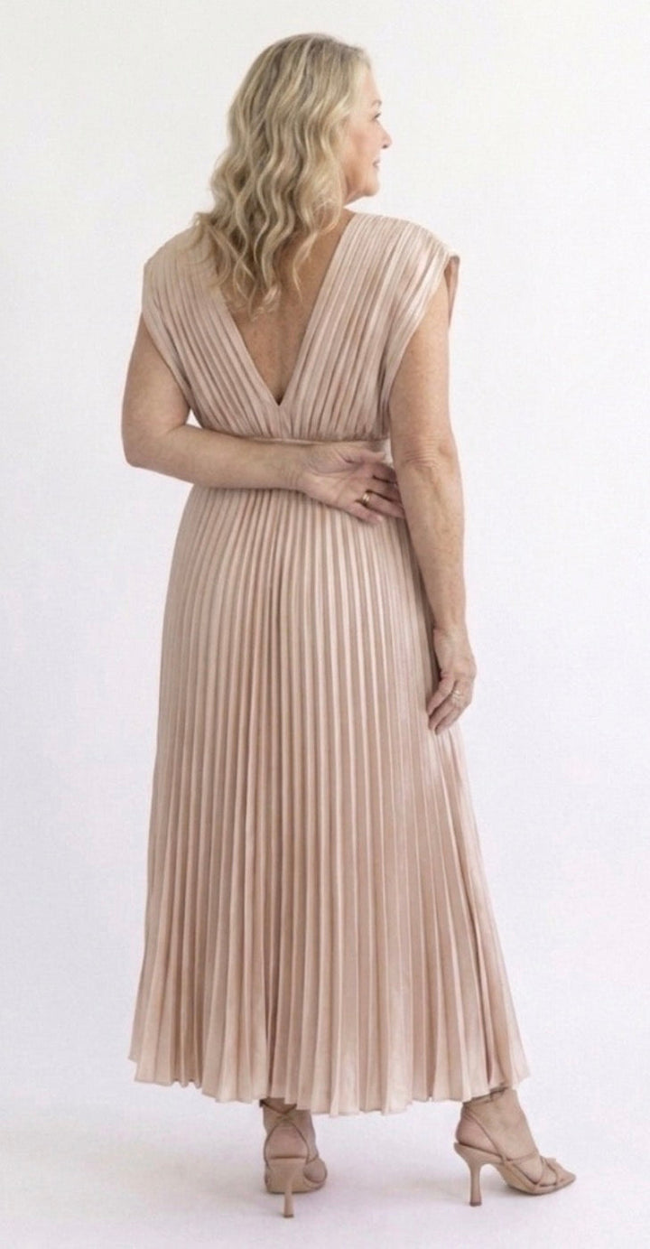 Violet & Grace™ | Timeless Pleated Midi Dress