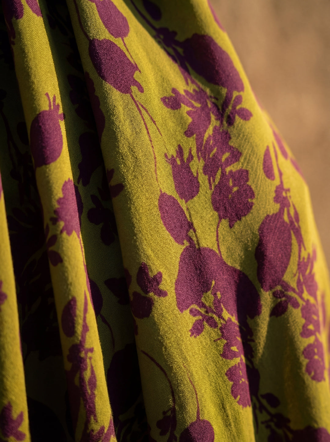 Elegant Maxi Dress with Puff Sleeves and Botanical Print