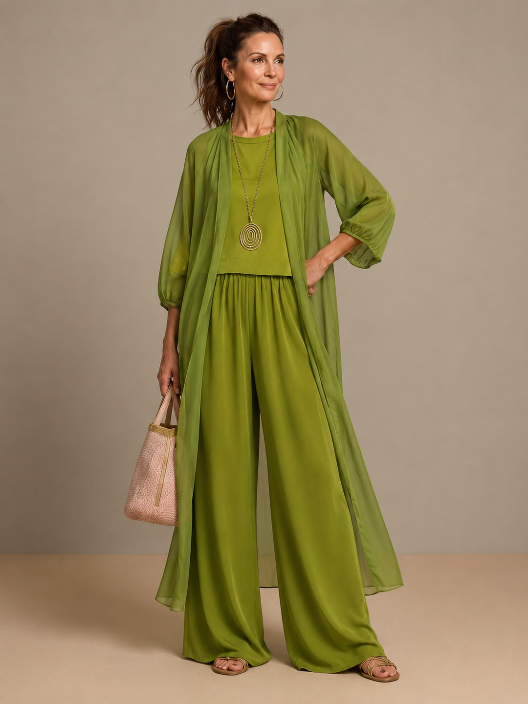 Lindsy - Elegant Comfortable Set
