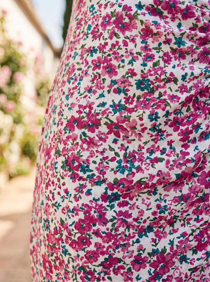 Floral Midi Dress with Puff Sleeves and V-Neck
