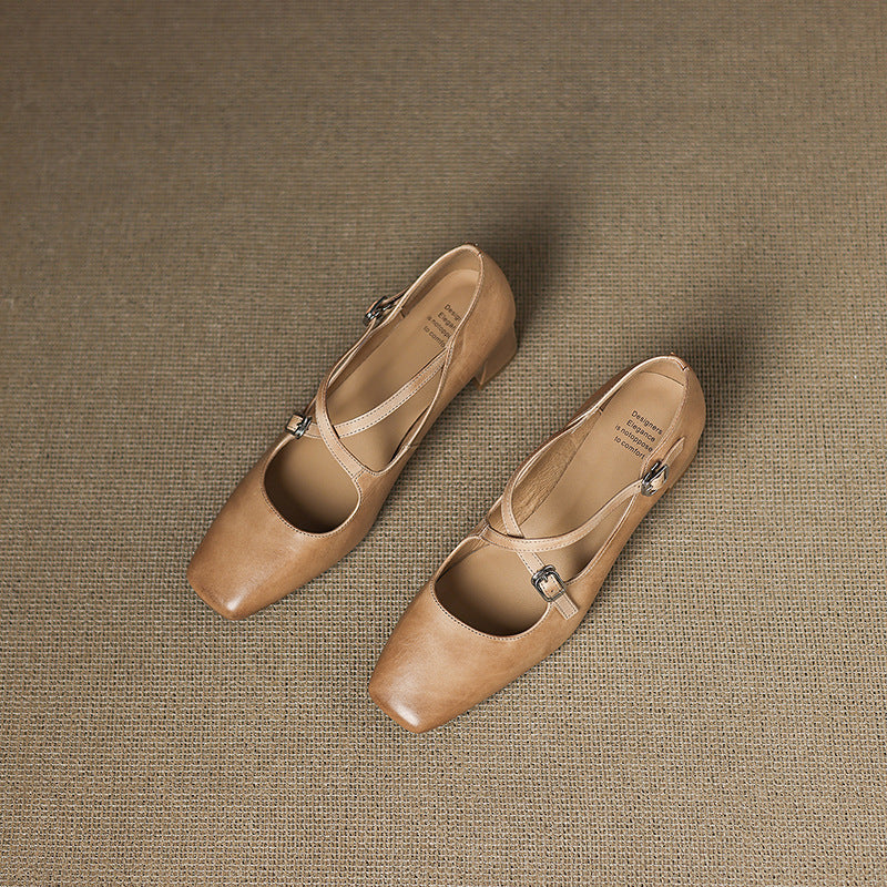 Elaris | Leather Kitten Heels