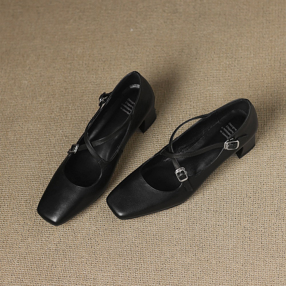 Elaris | Leather Kitten Heels