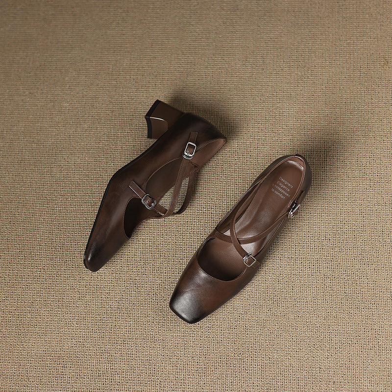 Elaris | Leather Kitten Heels