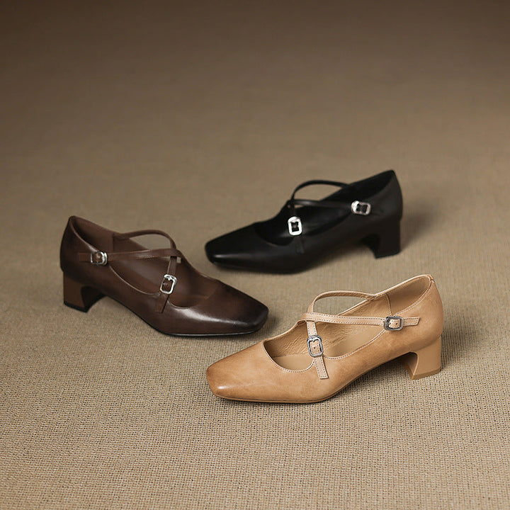 Elaris | Leather Kitten Heels