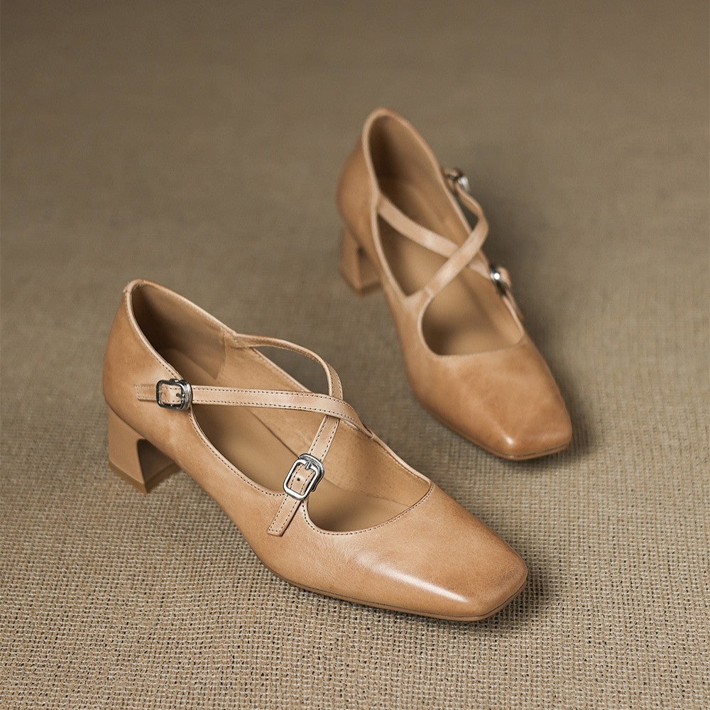 Elaris | Leather Kitten Heels