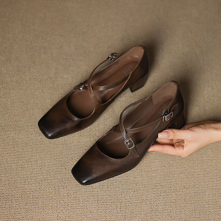 Elaris | Leather Kitten Heels