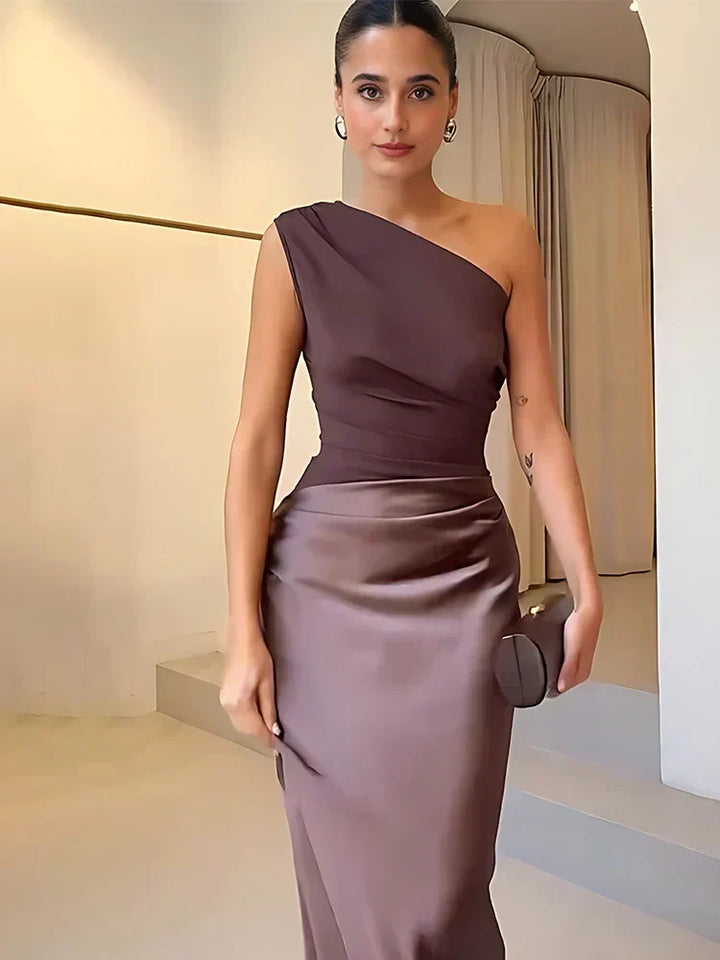 Violet & Grace™ | Maxi Dress with a Guilt in Satin